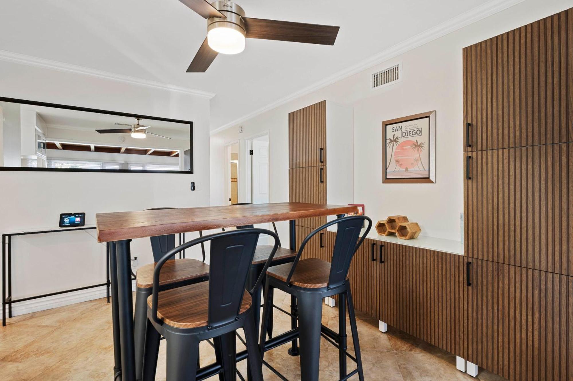 The Sweet Escape Pool Table Grill & Holiday home