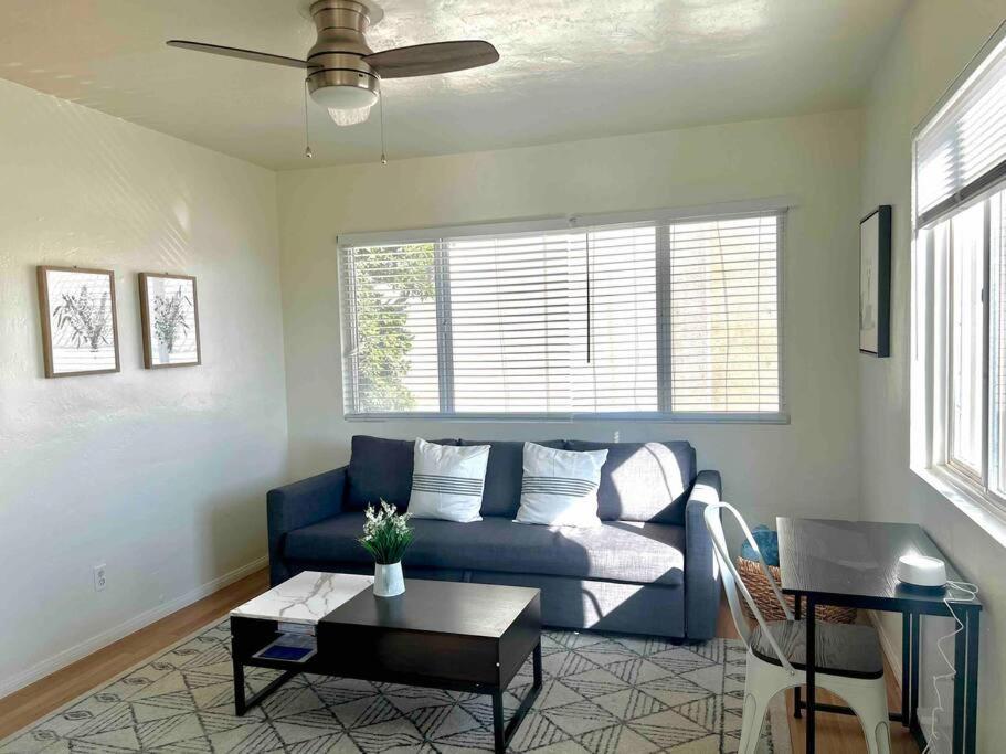 Apartment Minimalist 1 Bed By Airport & Old Town