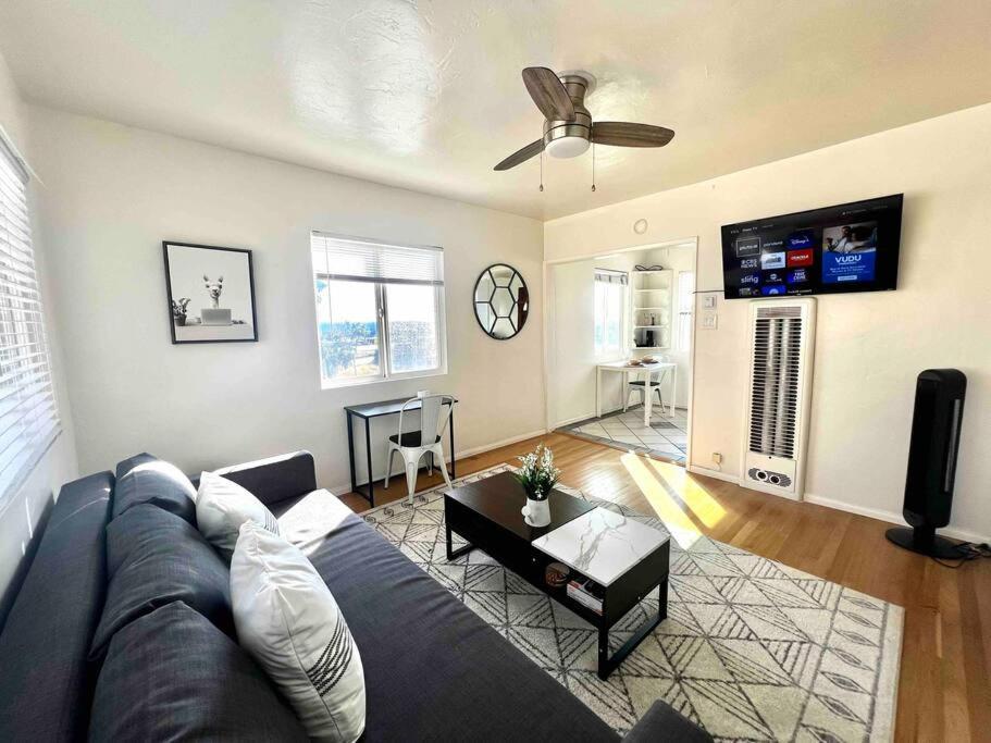 Apartment Minimalist 1 Bed By Airport & Old Town