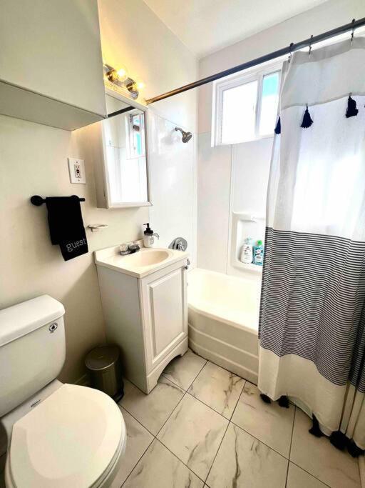 Minimalist 1 Bed By Airport & Old Town Apartment