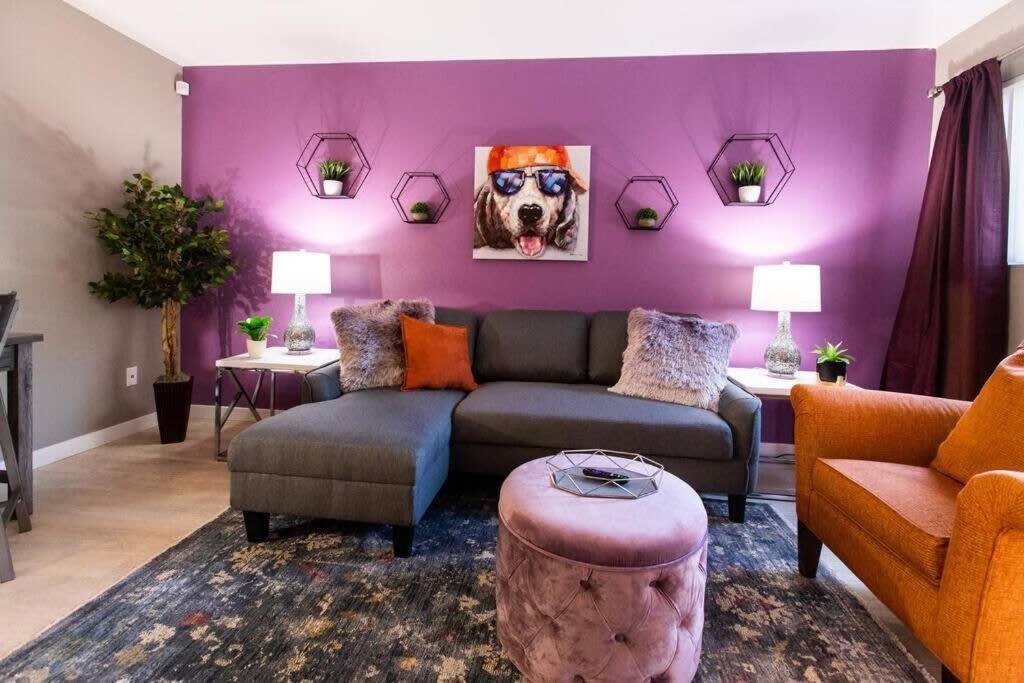 Healthcare-professionals-king-freeparking-wifi-pet Apartment *