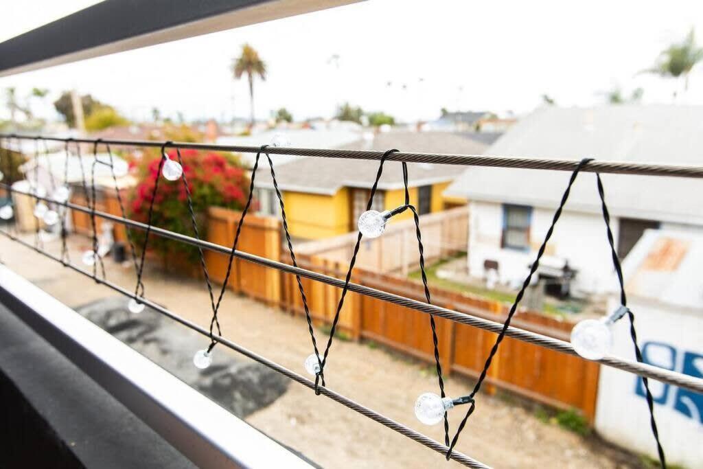 Restaurants-pets-professionals-fastwifi-a C-patios Apartment San Diego