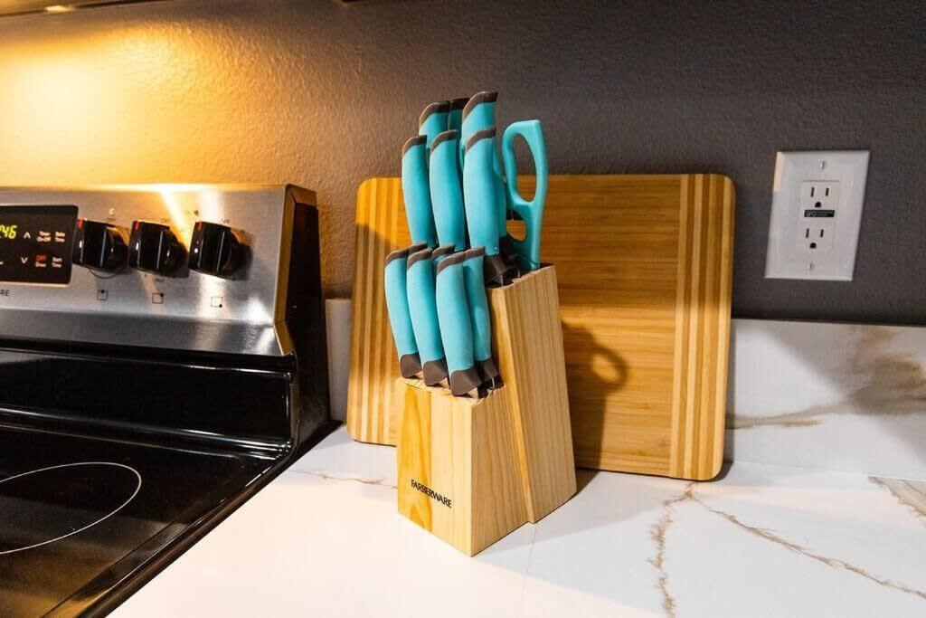 Apartment Restaurants-pets-professionals-fastwifi-a C-patios *