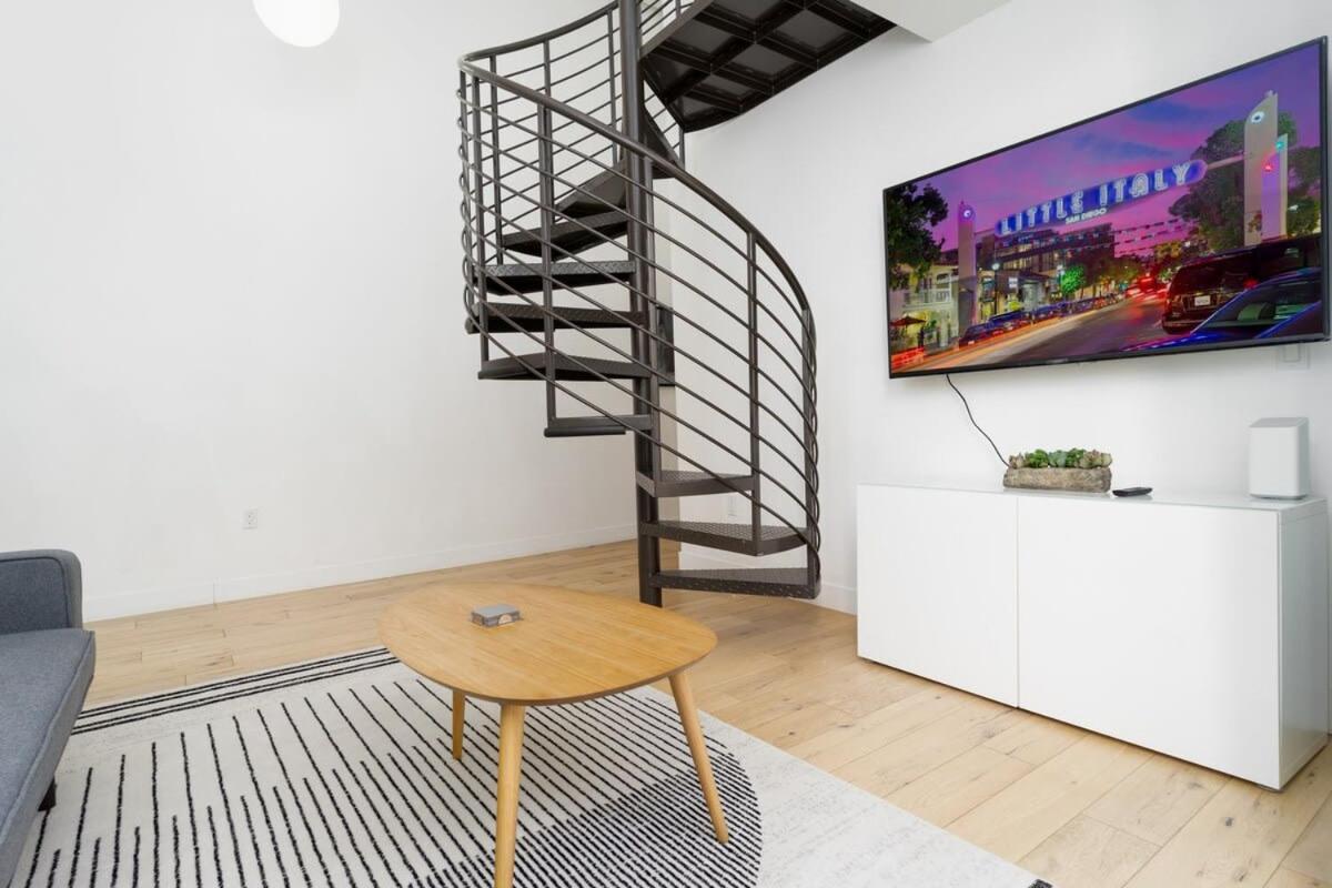 Bright And Trendy 2-story Bankers Hill San Diego