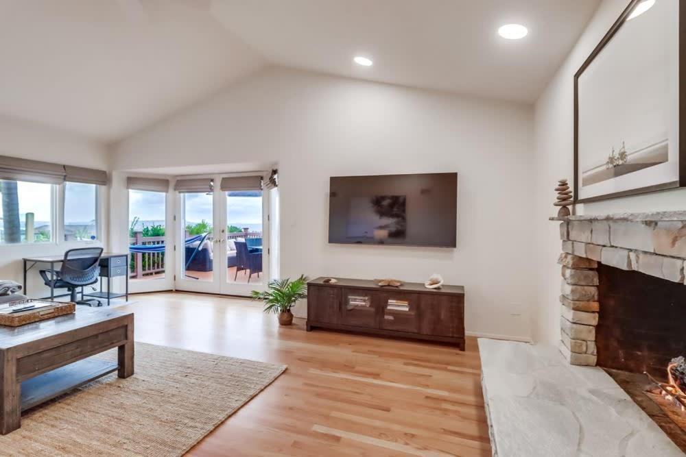 Holiday home Ocean & Bay Views Pool & Hot Tub Rooftop Patio