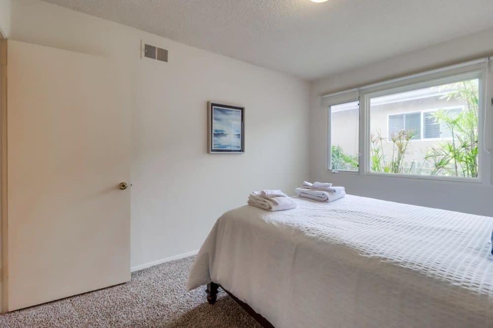 Ocean & Bay Views Pool & Hot Tub Rooftop Patio * San Diego