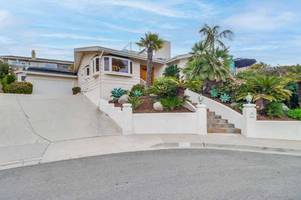 Holiday home Ocean & Bay Views Pool & Hot Tub Rooftop Patio San Diego