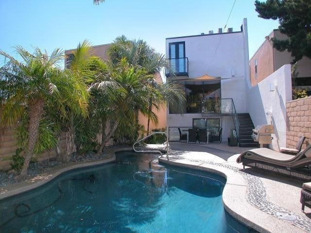 Stunning View Mission Bay Luxury Private Pool Holiday home *