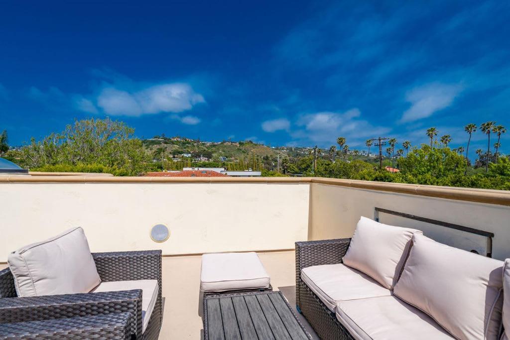 Holiday home Mediterranean Beauty With Rooftop Deck And Views