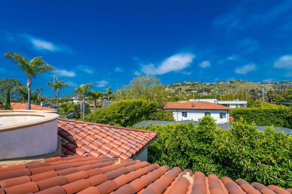 Holiday home Mediterranean Beauty With Rooftop Deck And Views