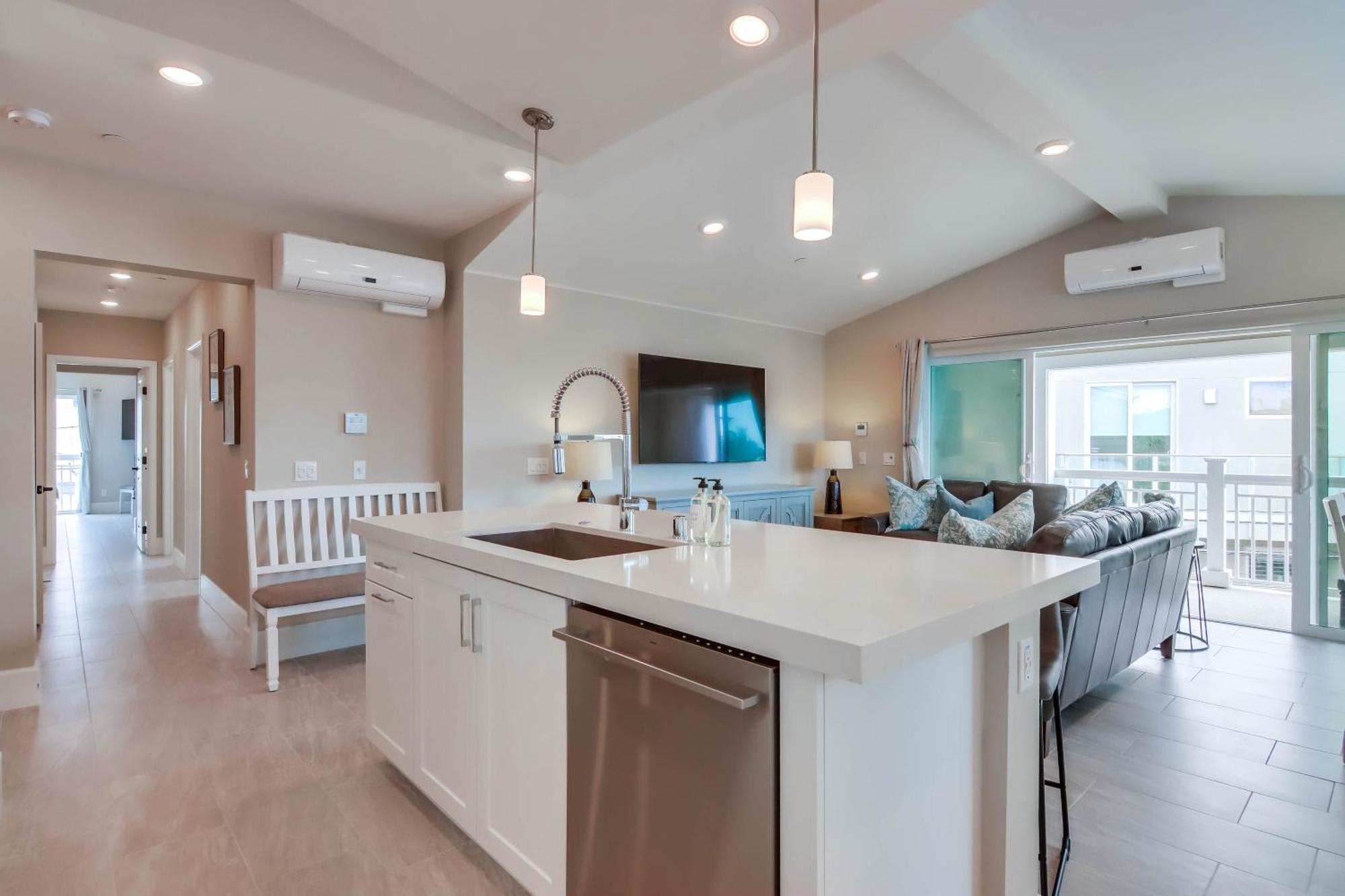 Newly Built Bayside Dream, Fire Pit & Bay Views San Diego