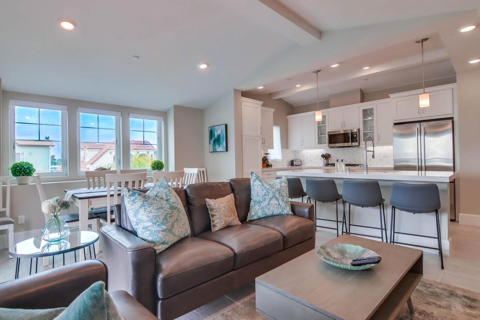 Newly Built Bayside Dream, Fire Pit & Bay Views Holiday home San Diego