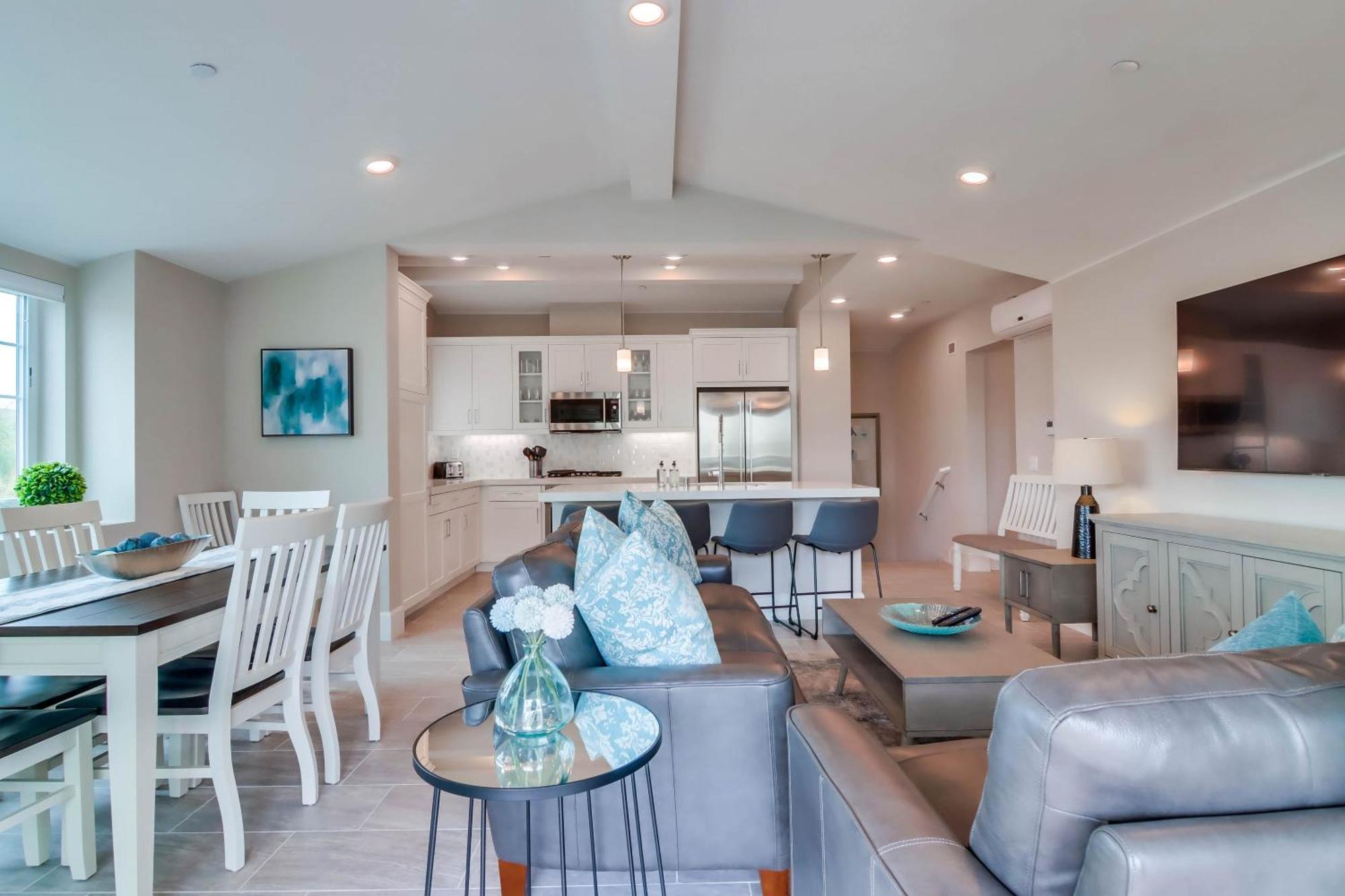 Newly Built Bayside Dream, Fire Pit & Bay Views *