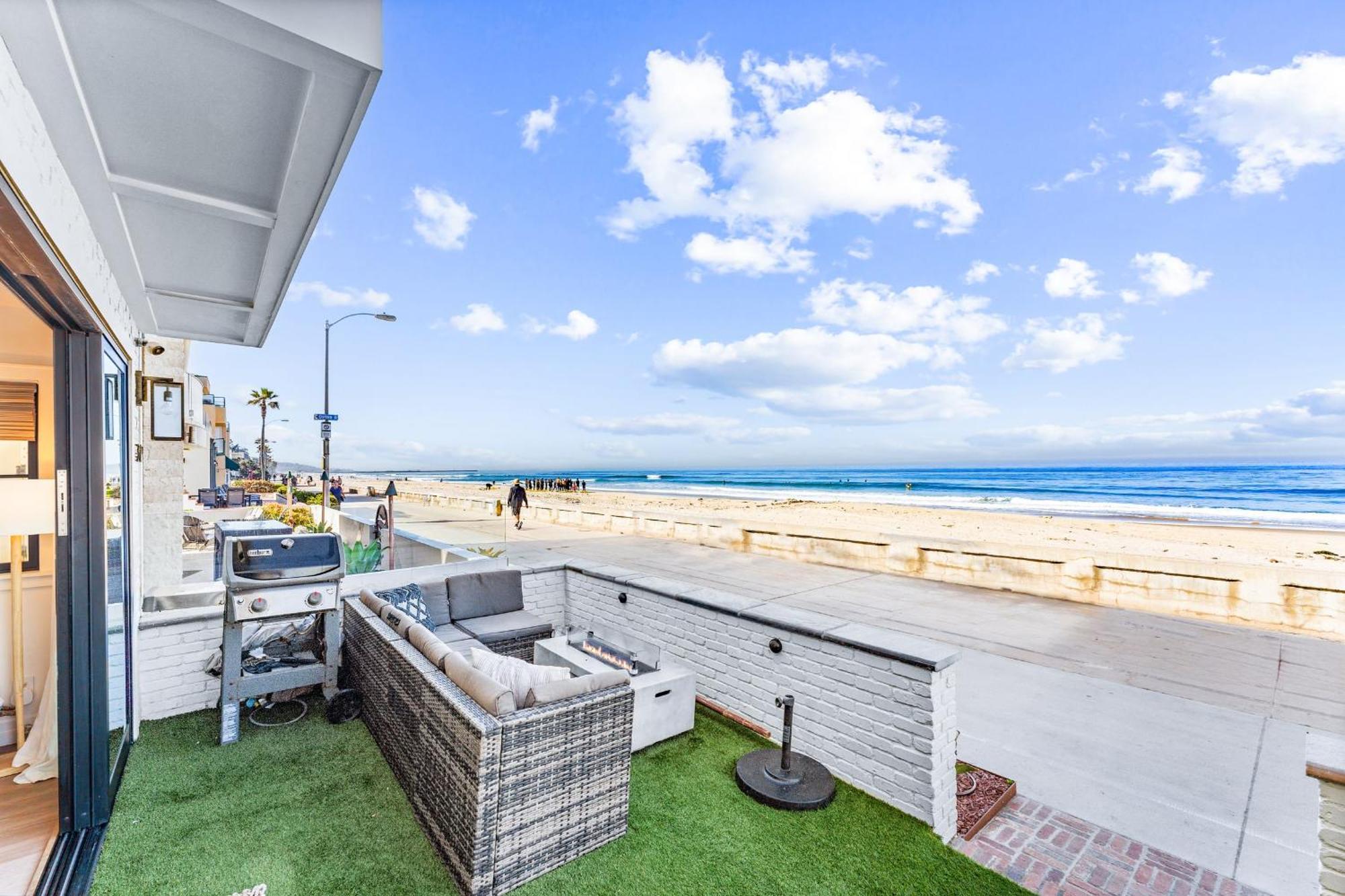 Holiday home Luxury Ground S Oceanfront Unit With Boardwalk Lounge Firepit - Ac San Diego