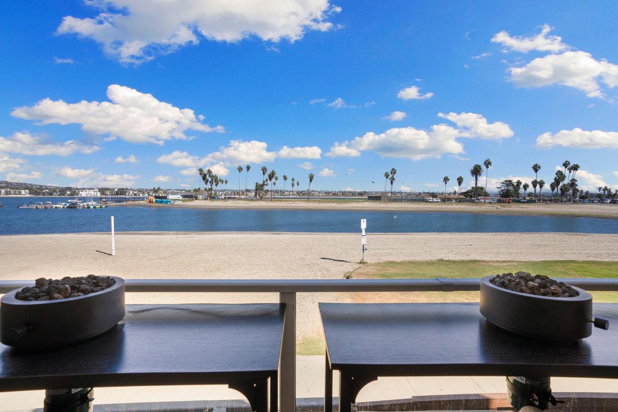 Apartment B5374 Breeze Mission *