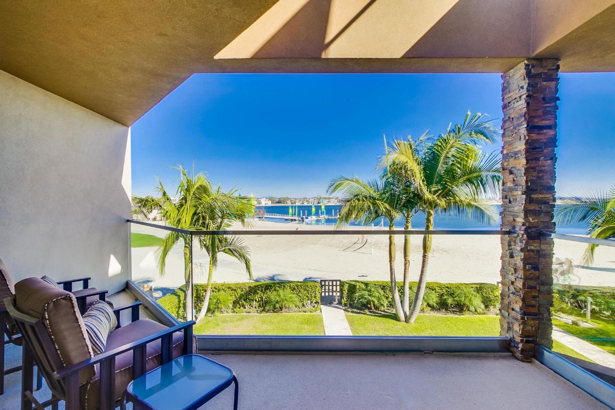 B5172 On The Bay - 7 Bedroom Holiday home San Diego