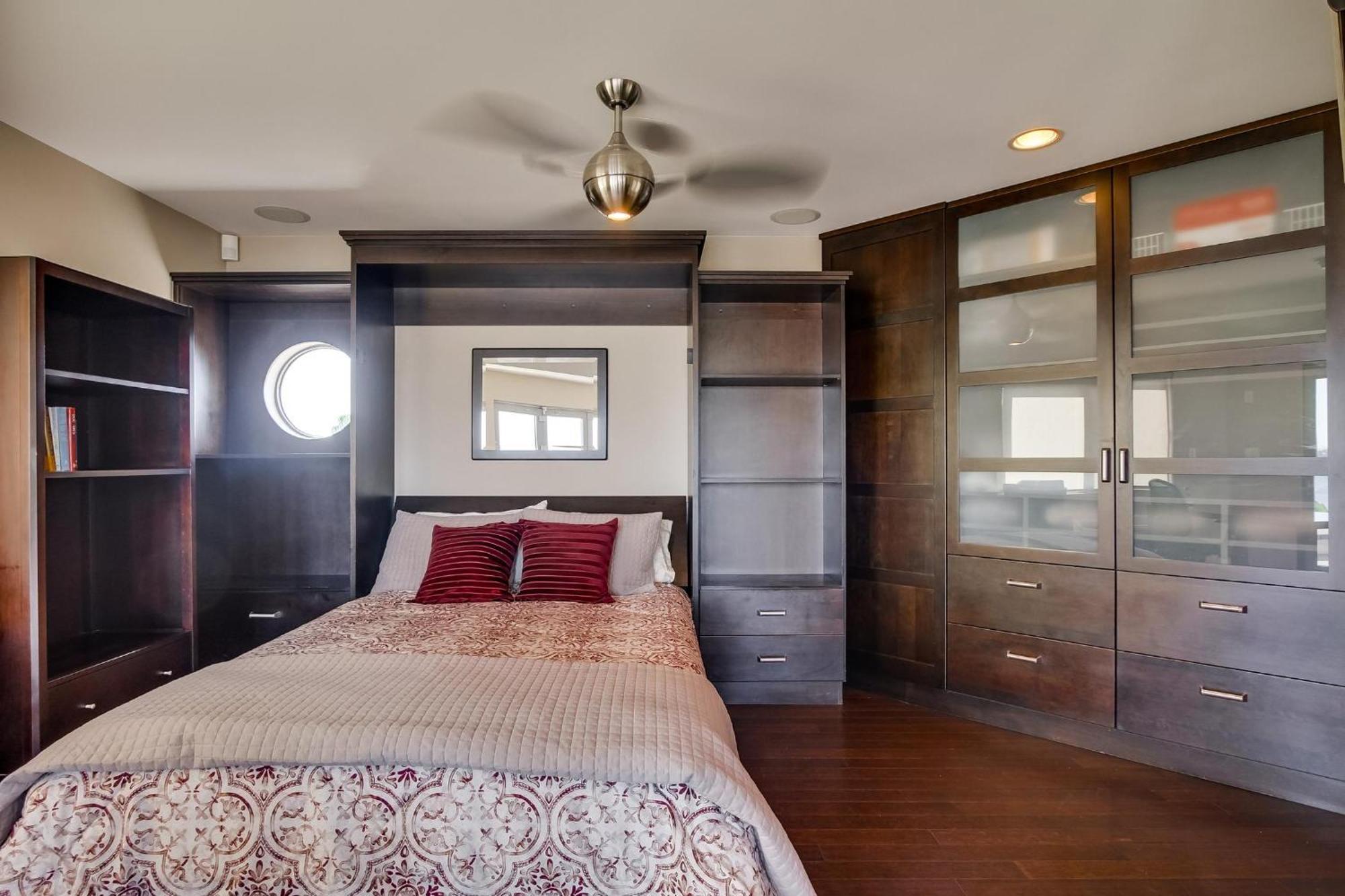 B5172 On The Bay - 7 Bedroom * San Diego