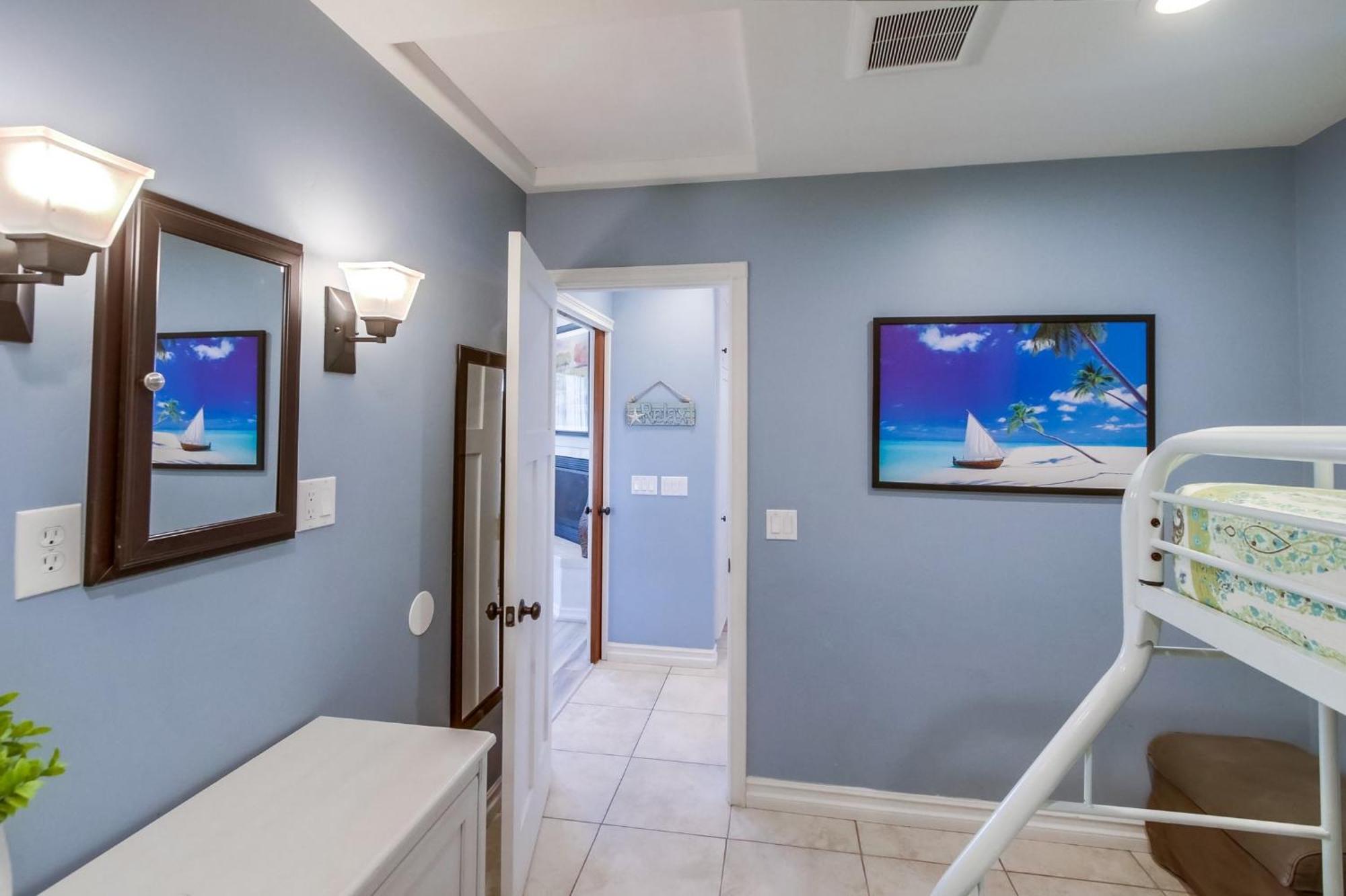 B5089 Seascape House *