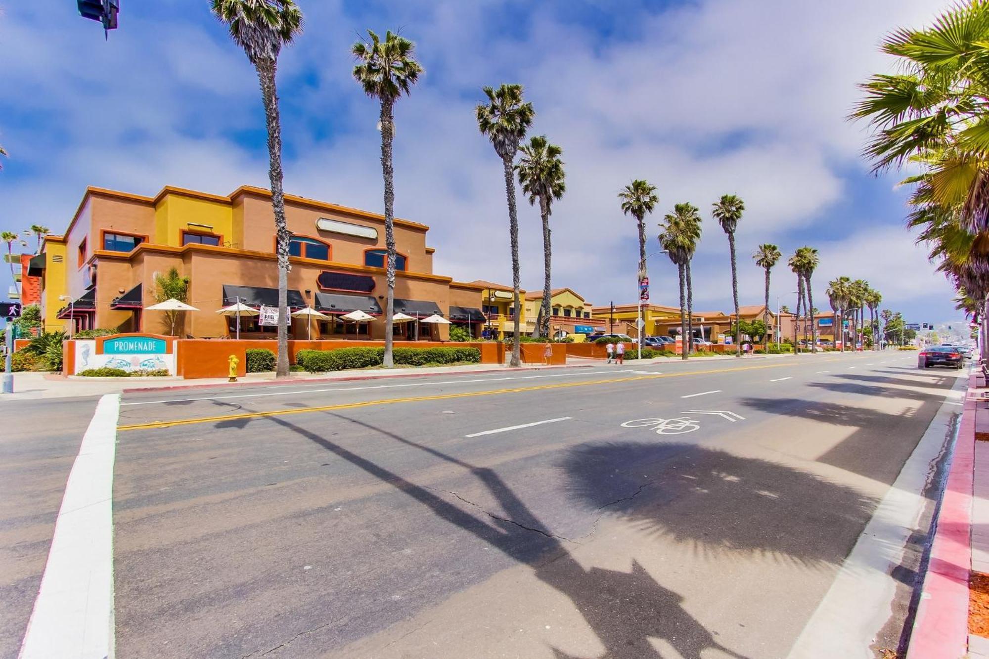 B5135 Pacific Blue Three * San Diego