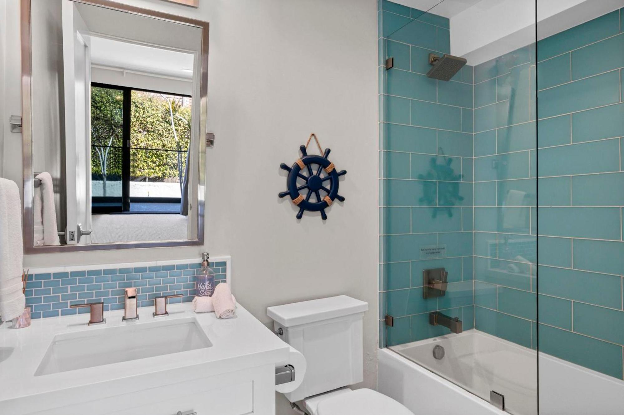 Apartment B5396 Bayside Retreat