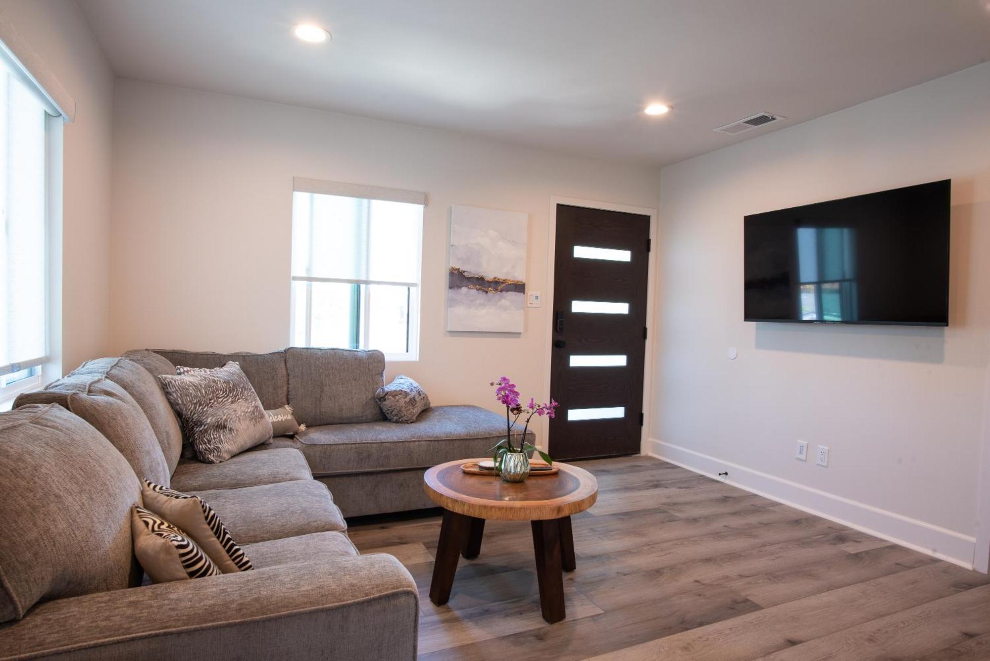 Pet Friendly Lrg 1bd Dog Waves And Sunshine Apartment