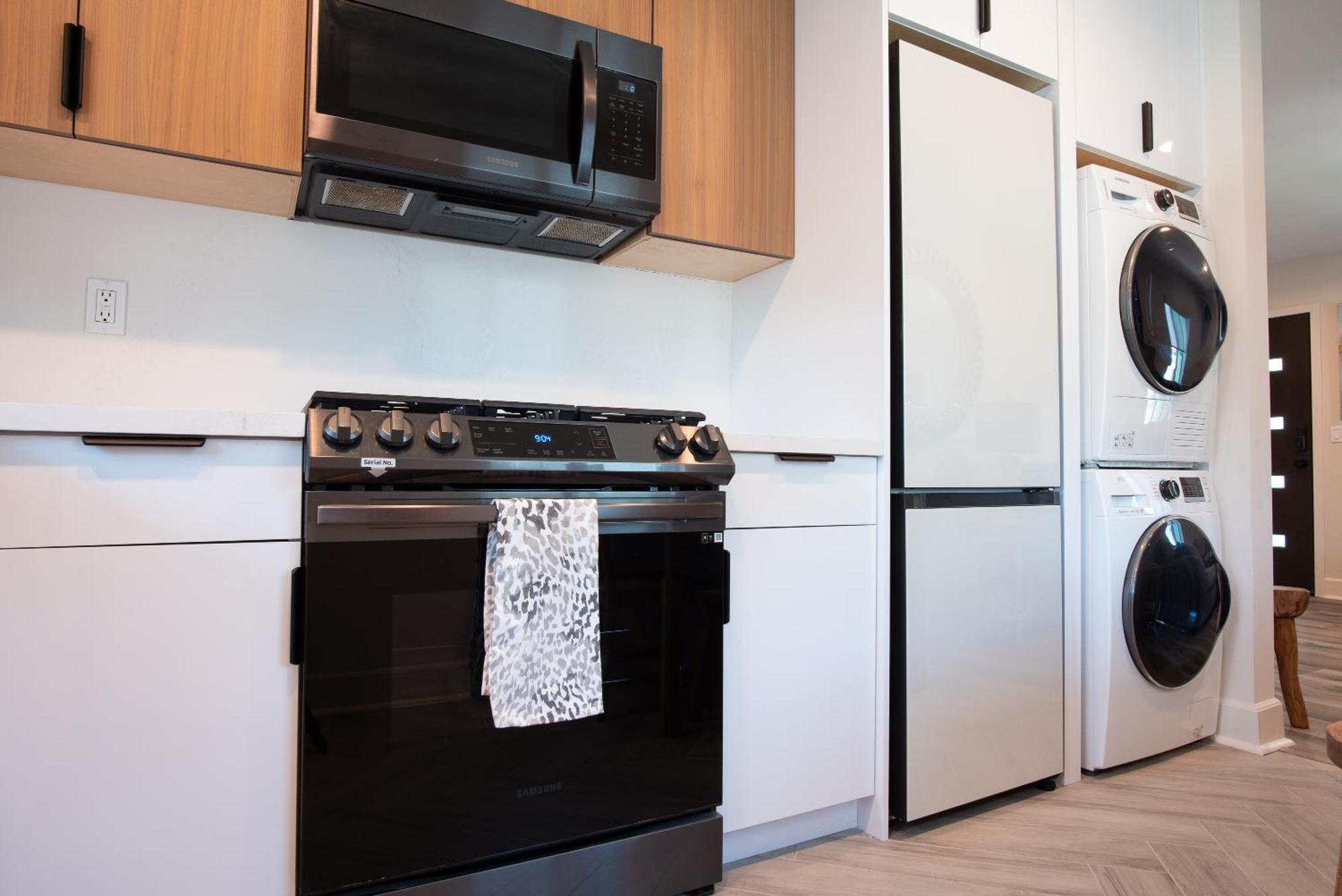 Modern 1 Bedroom 2 Blocks 2 San Diego