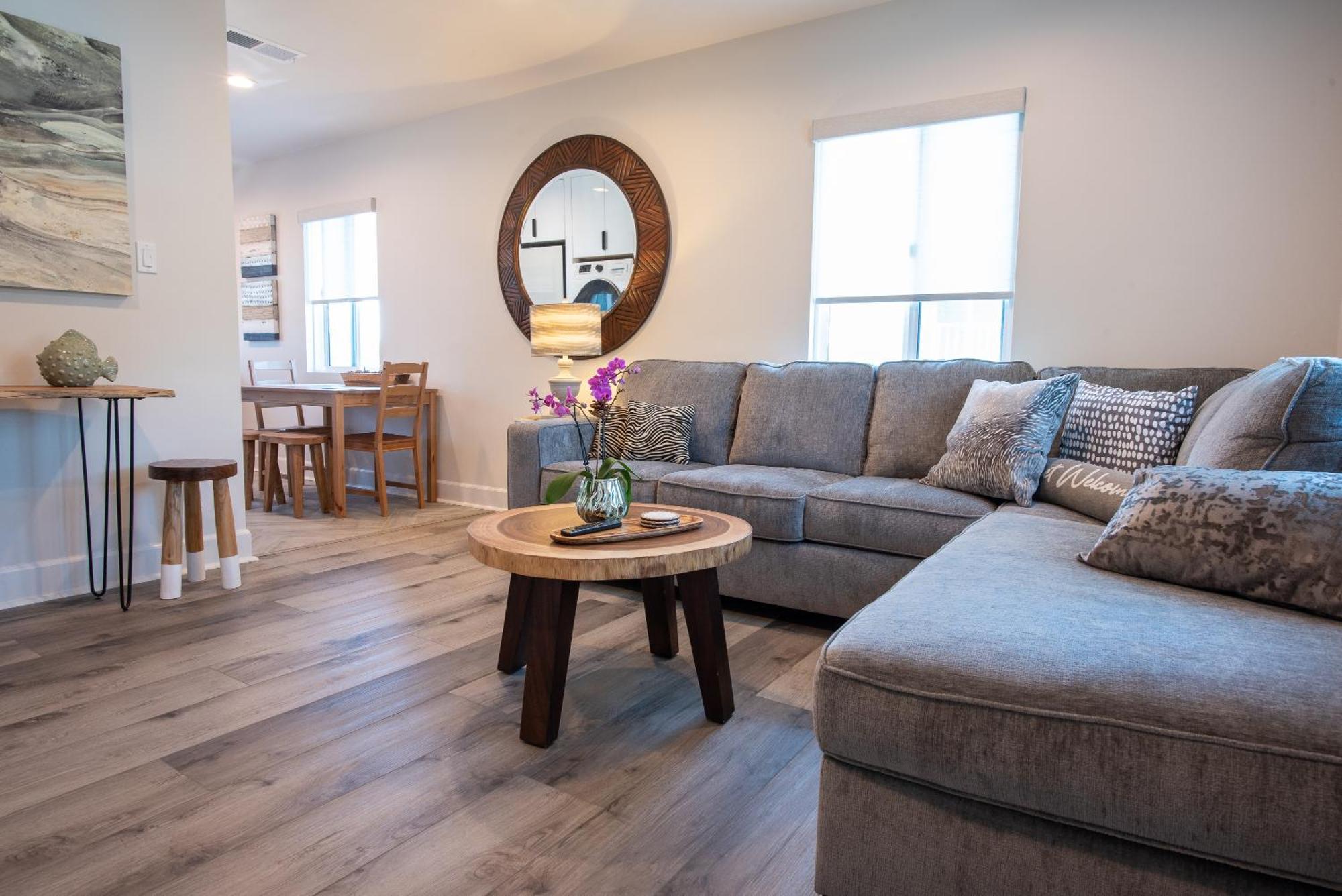 Pet Friendly Lrg 1bd Dog Waves And Sunshine Apartment San Diego