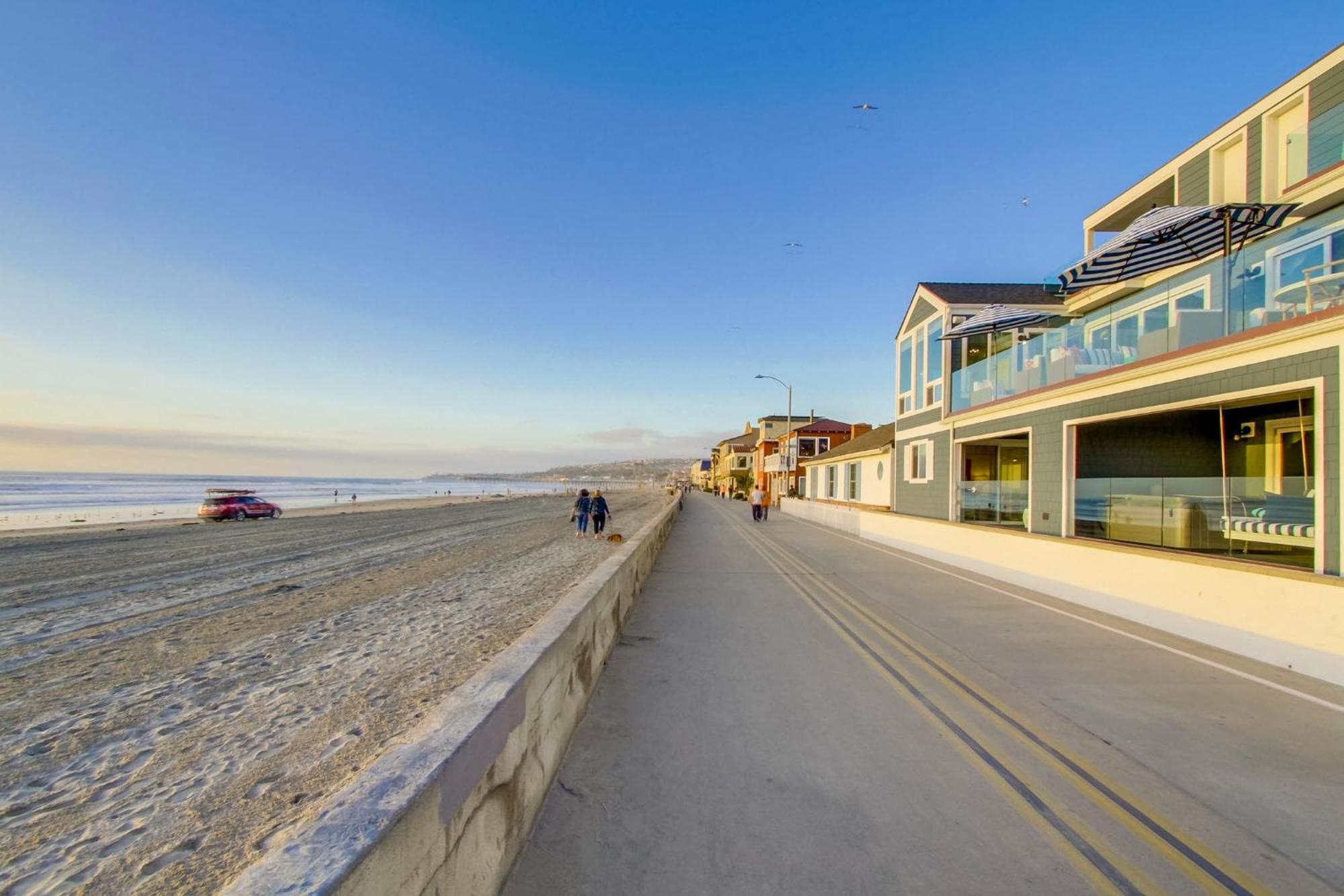 B5380 Nautica North Apartment San Diego