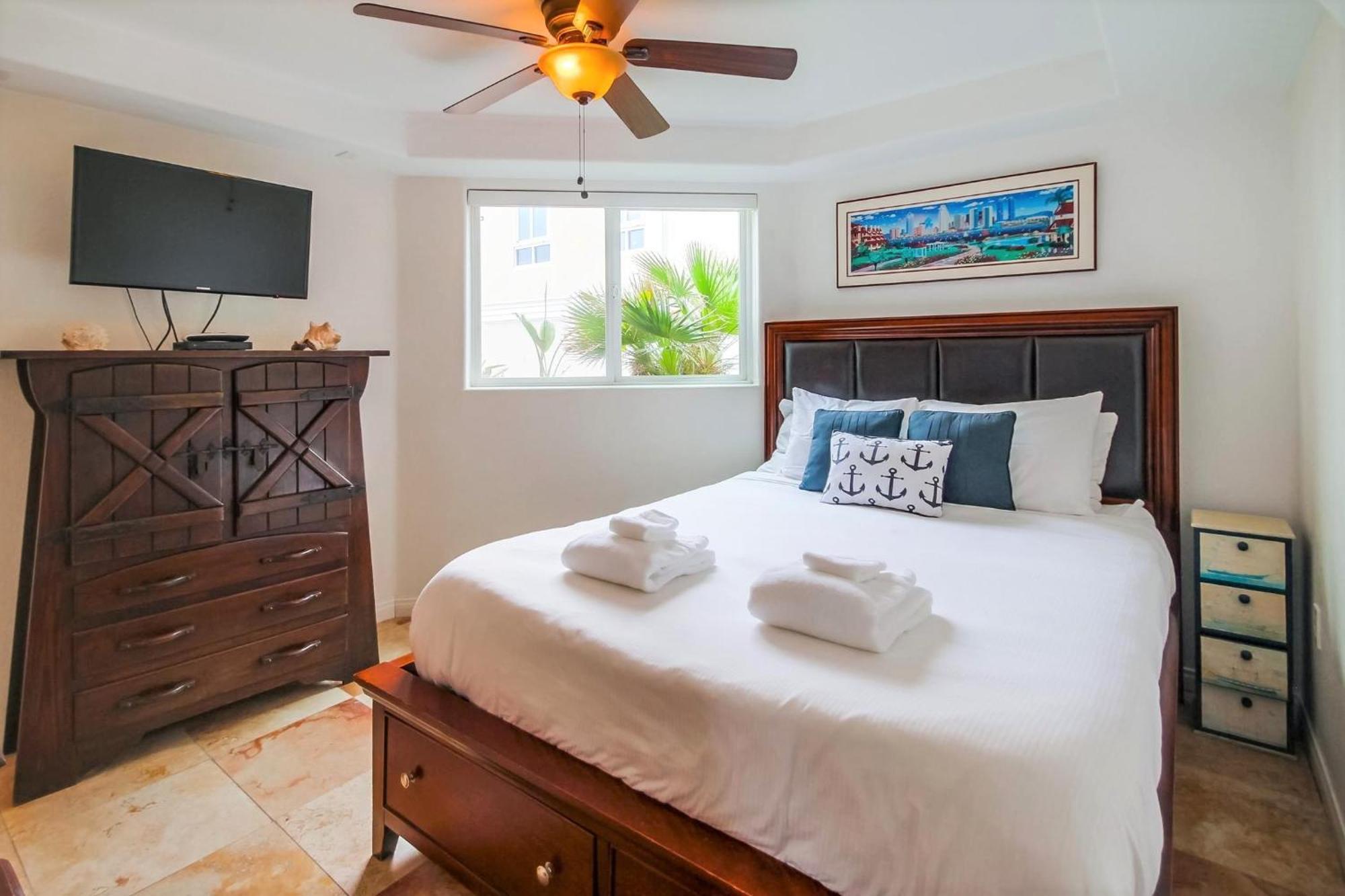 B5114 Rockaway Oceanfront 1 San Diego