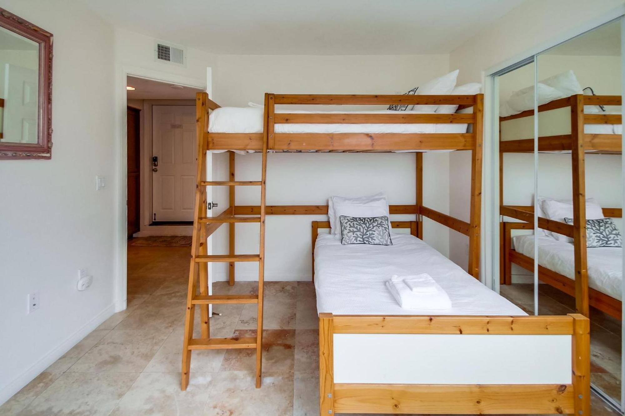 B5114 Rockaway Oceanfront 1 *