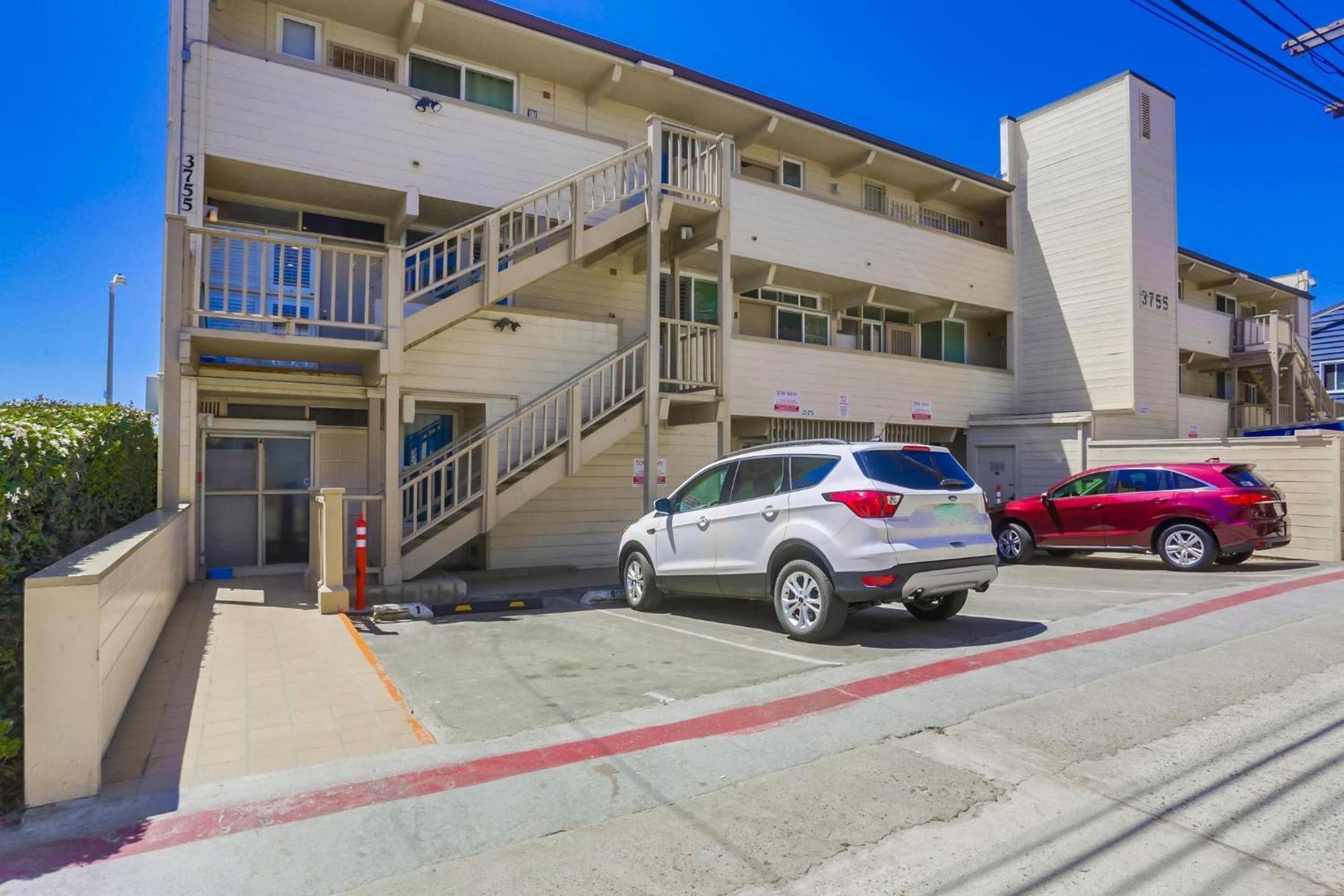 B5041 Mission Sunset Apartment