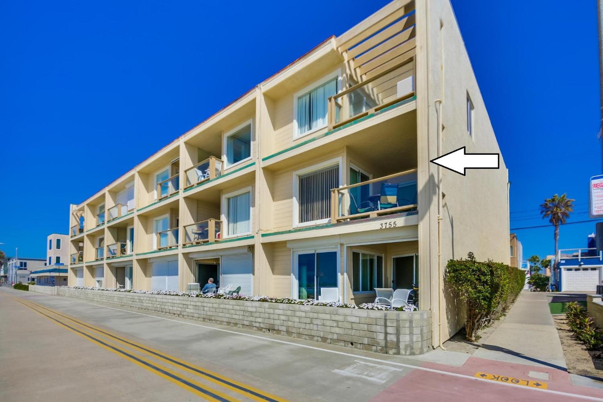 B5041 Mission Sunset Apartment San Diego