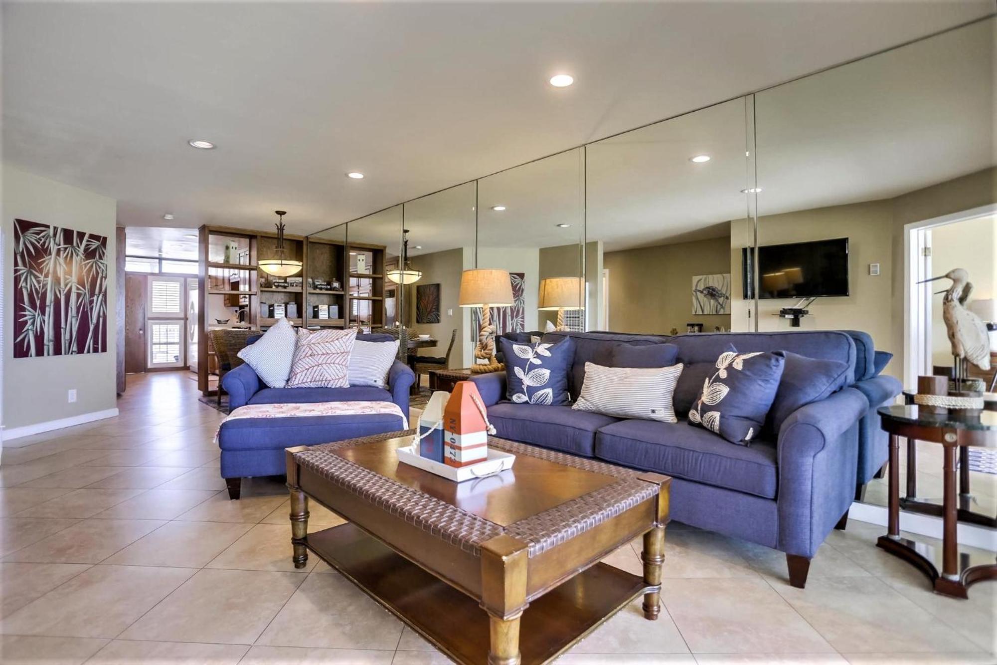 B5041 Mission Sunset Apartment