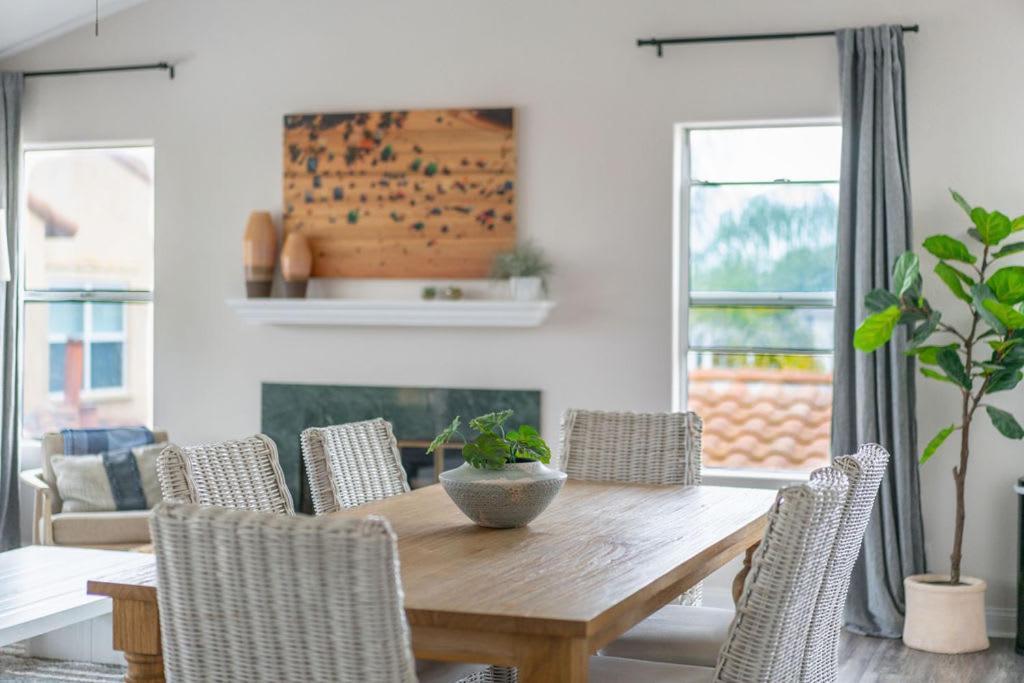 Sunlit La Jolla Village Gem With Peak Ocean Views San Diego