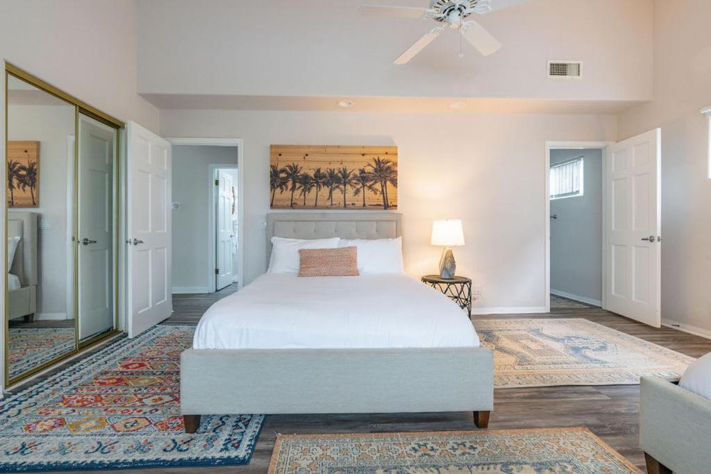 Sunlit La Jolla Village Gem With Peak Ocean Views *