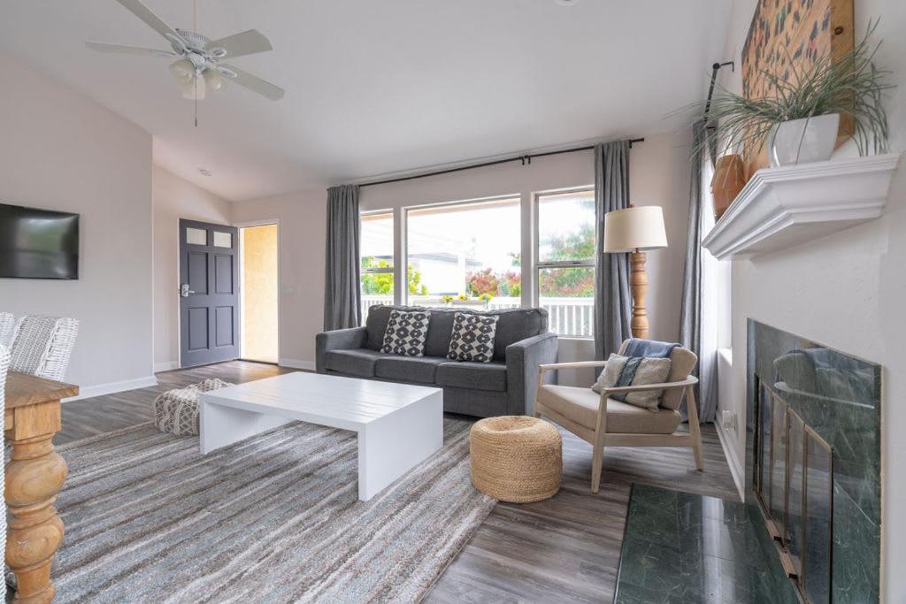 Sunlit La Jolla Village Gem With Peak Ocean Views Holiday home *