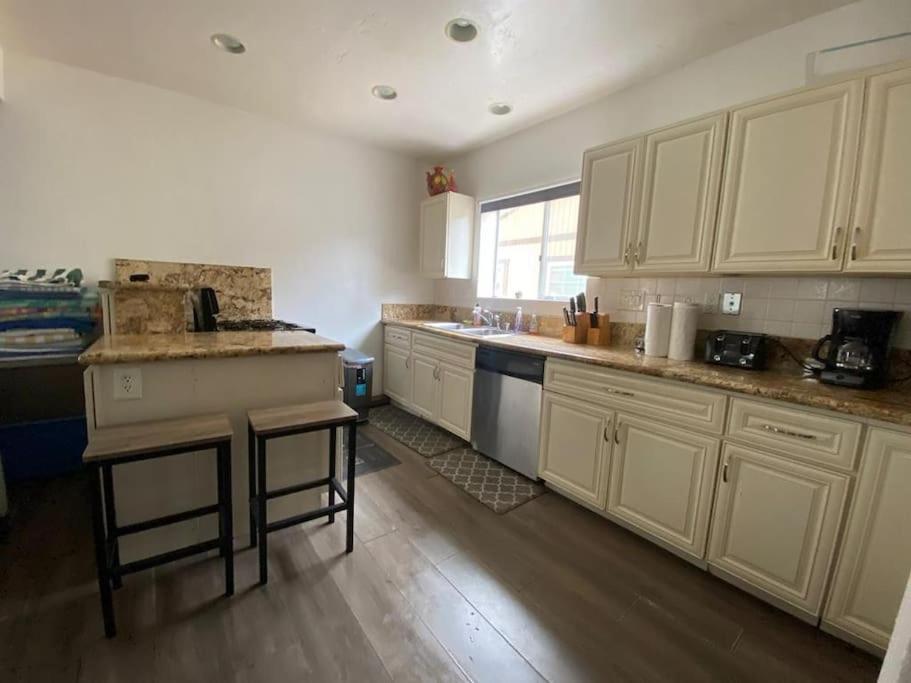Ocean View 5 Bedroom With 3 Decks And Holiday home San Diego