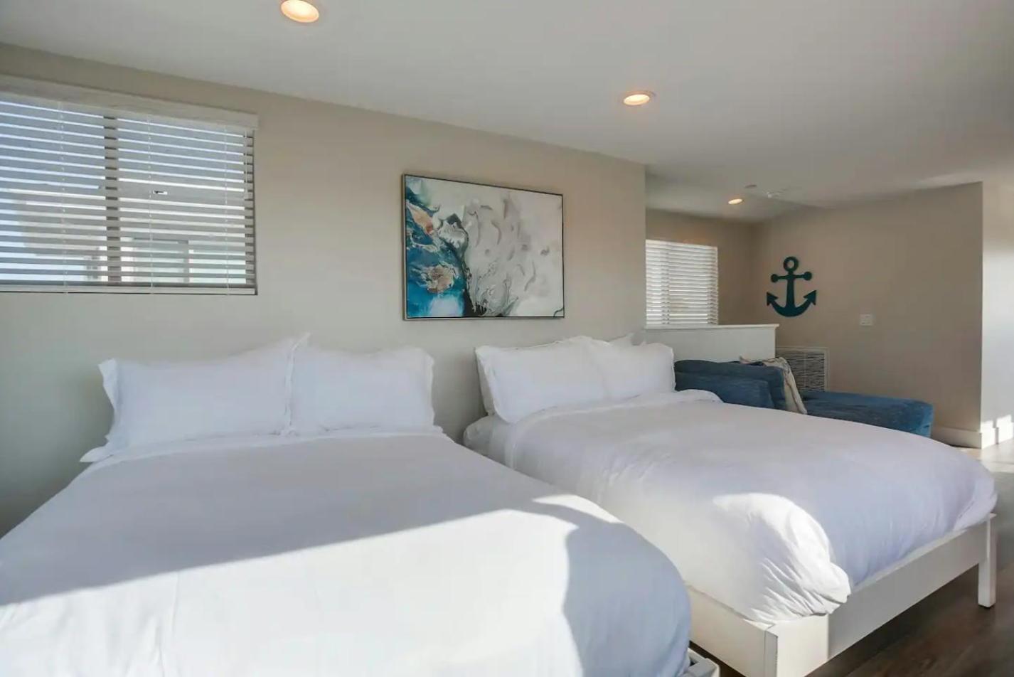 Ocean-view Blocks To With Private Hot Tub & Rooftop Deck * San Diego