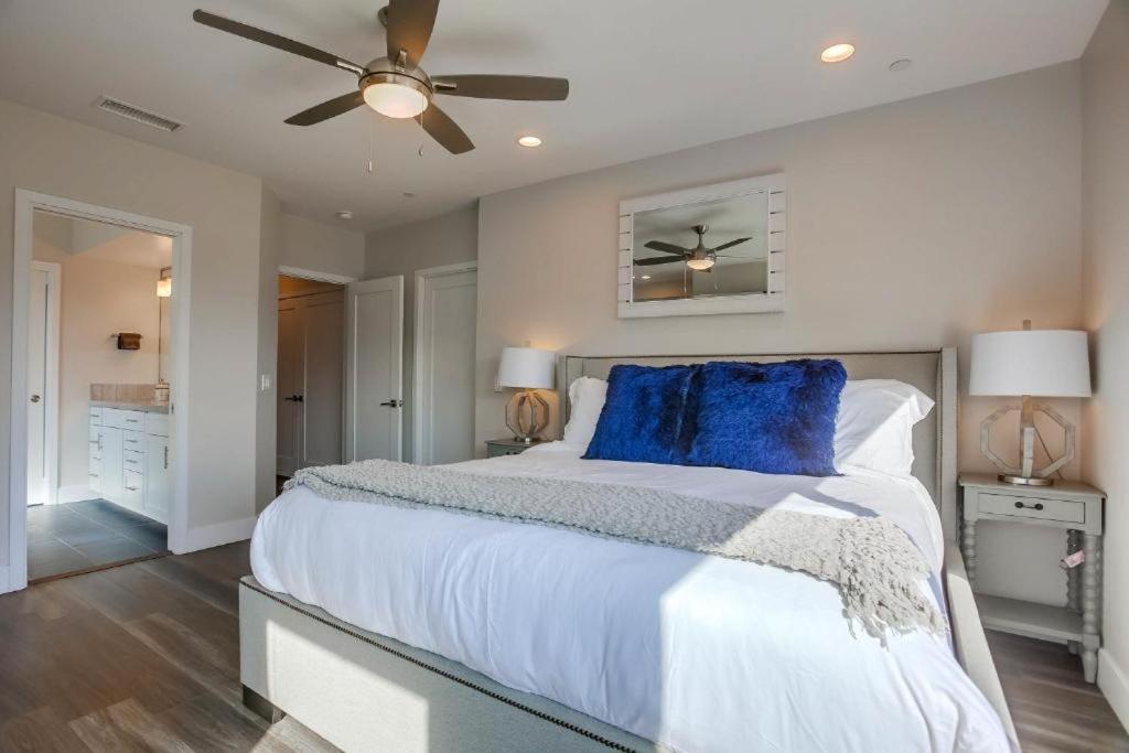 Ocean-view Blocks To With Private Hot Tub & Rooftop Deck