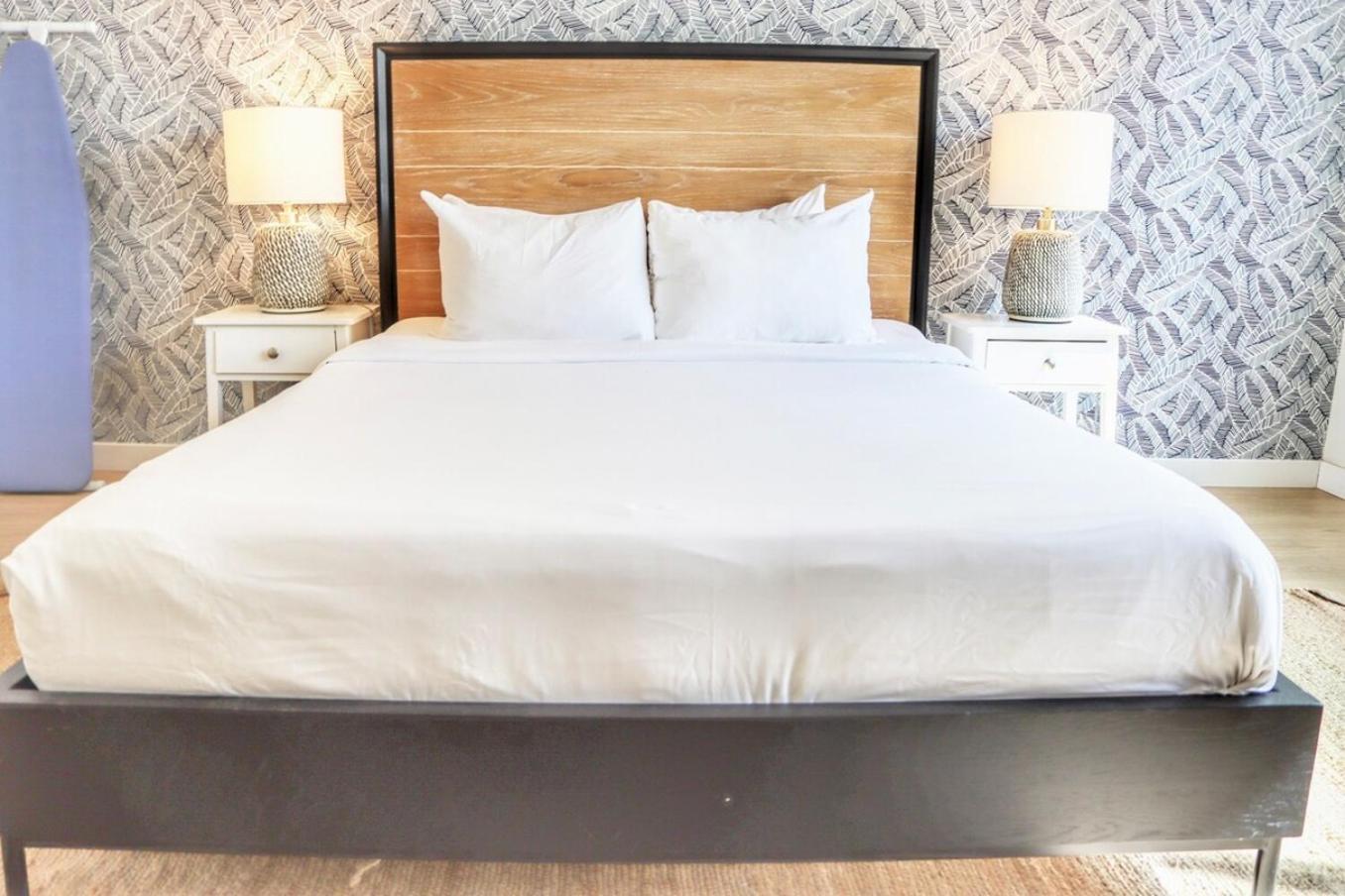 Executive Escape In Downtown Apartment *