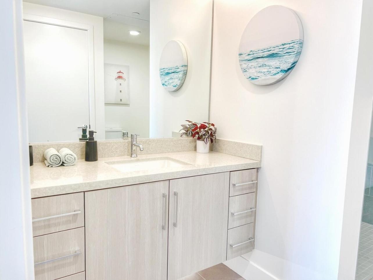 Stunning By Petco Park! Apartment San Diego