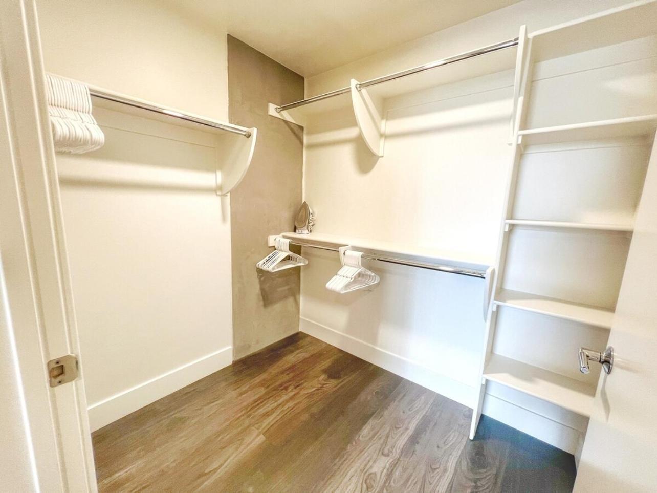 Stunning By Petco Park! Apartment *