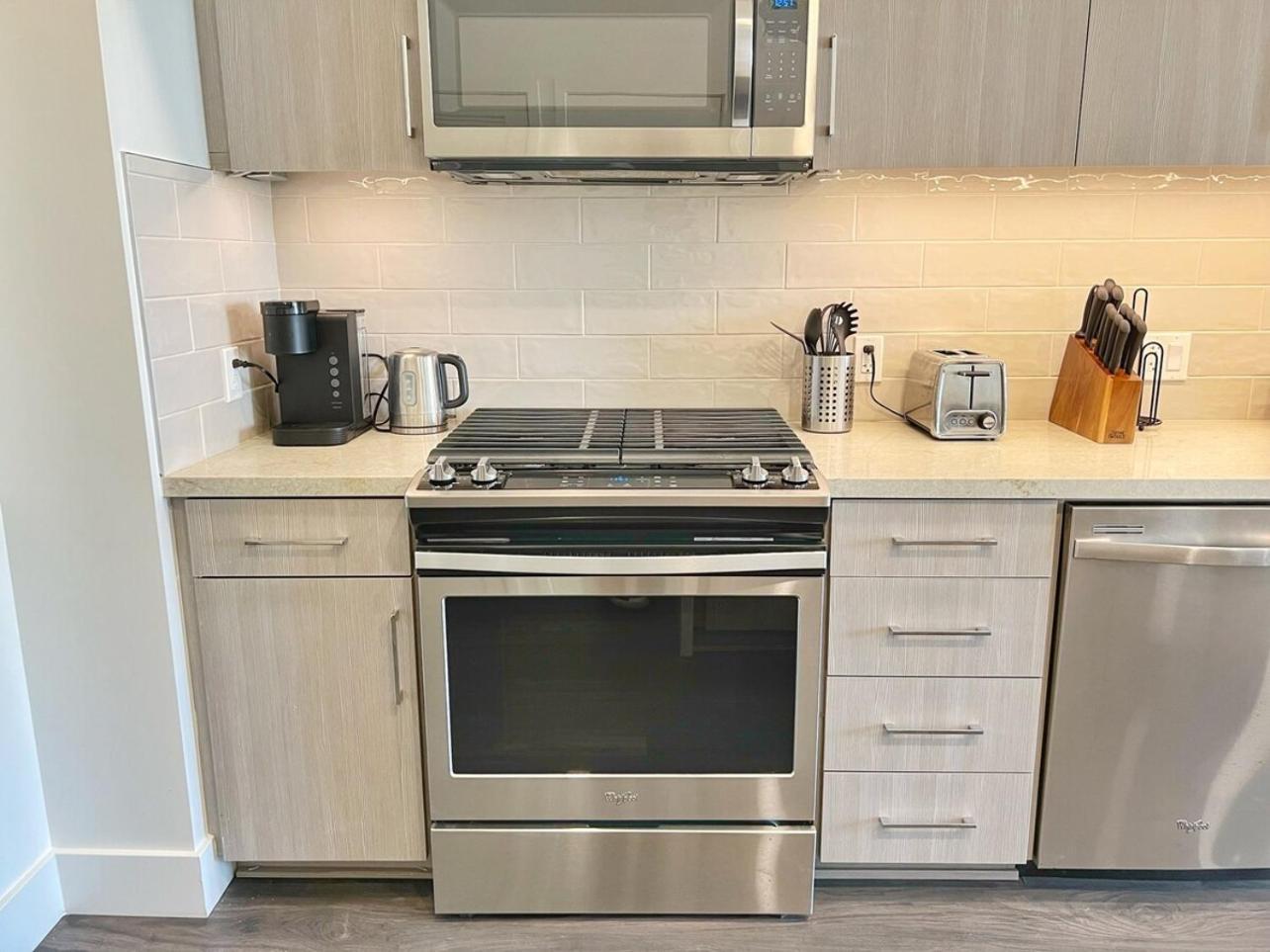 Stunning By Petco Park! Apartment San Diego