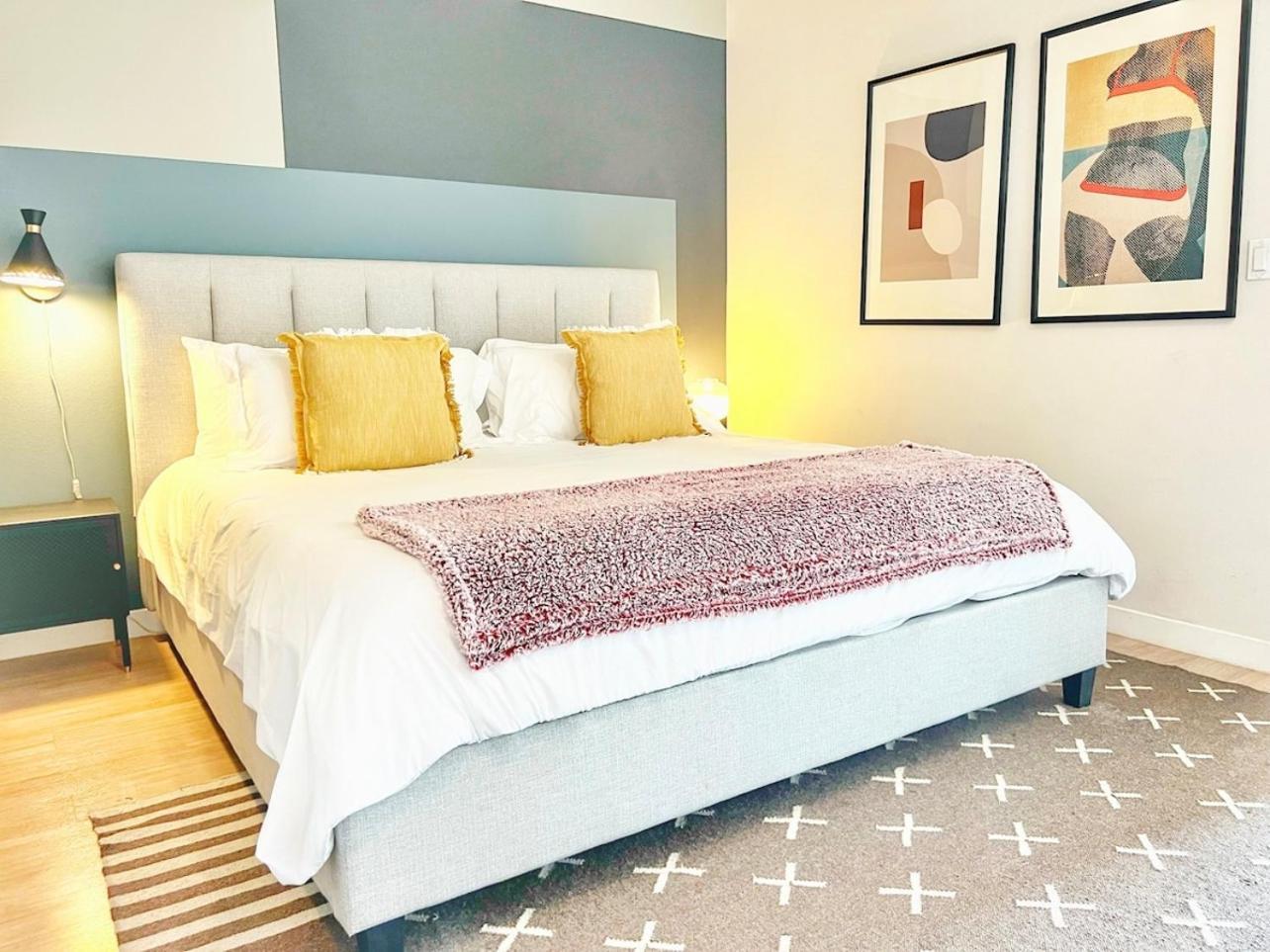 The Traveler's Getaway * San Diego