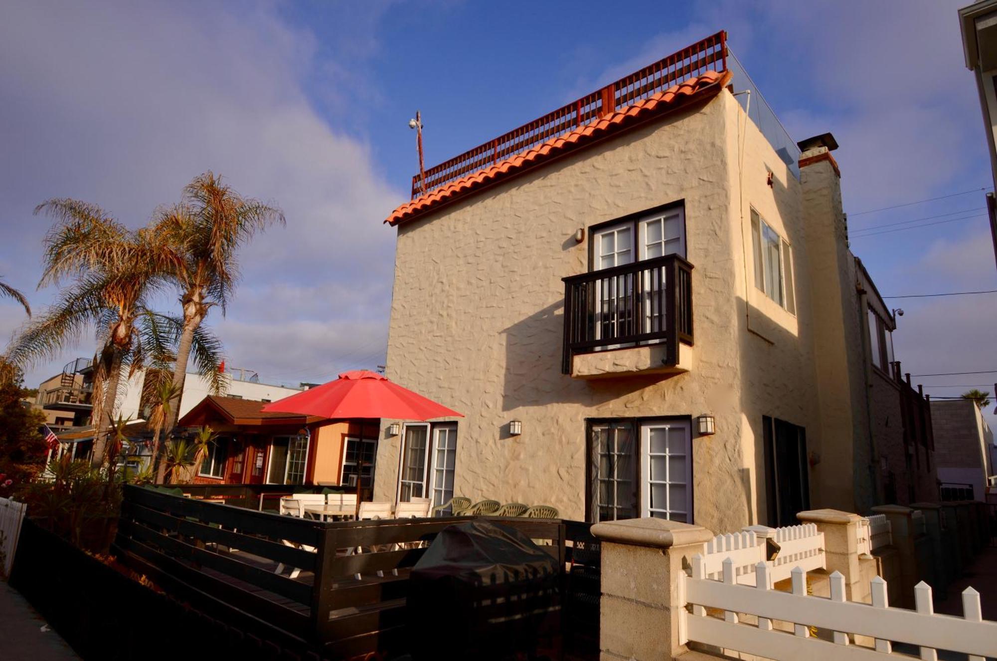 Ocean View 5 Bedroom With 3 Decks And Holiday home