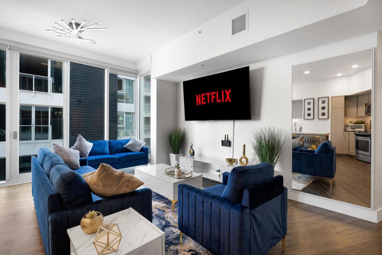 Park Lux Playhouse Apartment San Diego