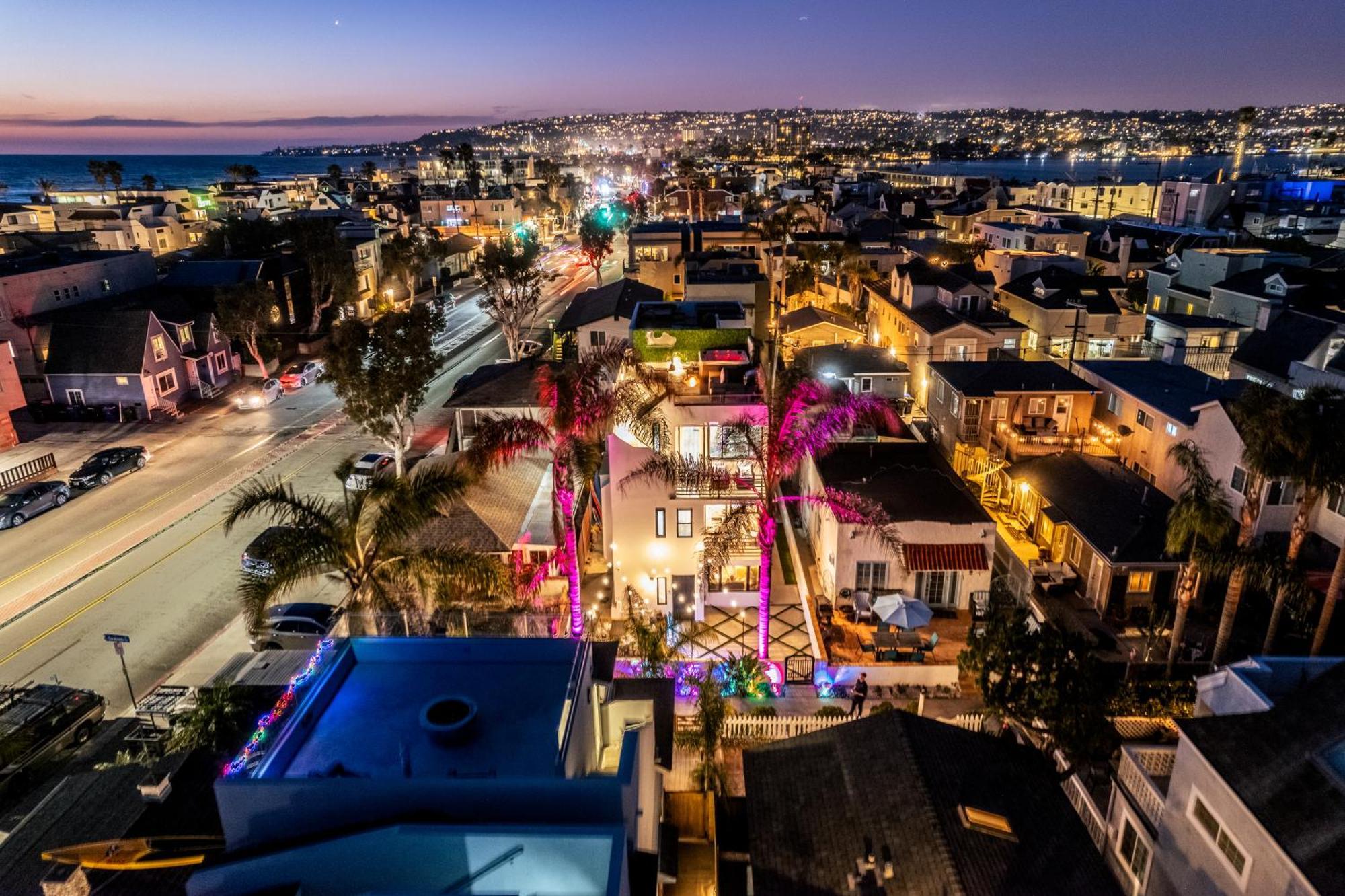 Holiday home Ocean & Bay Panorama 4 Levels Rooftop With Hot Tub San Diego