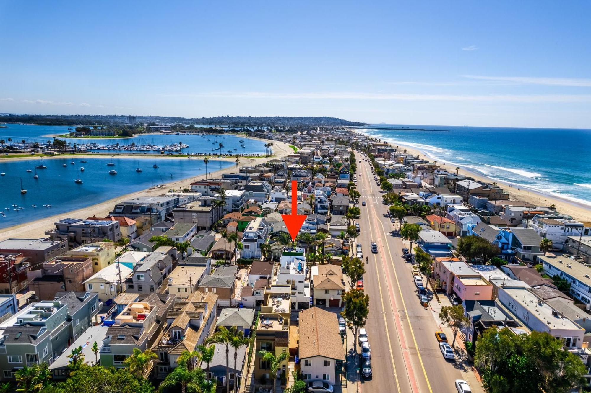 Ocean & Bay Panorama 4 Levels Rooftop With Hot Tub Holiday home *