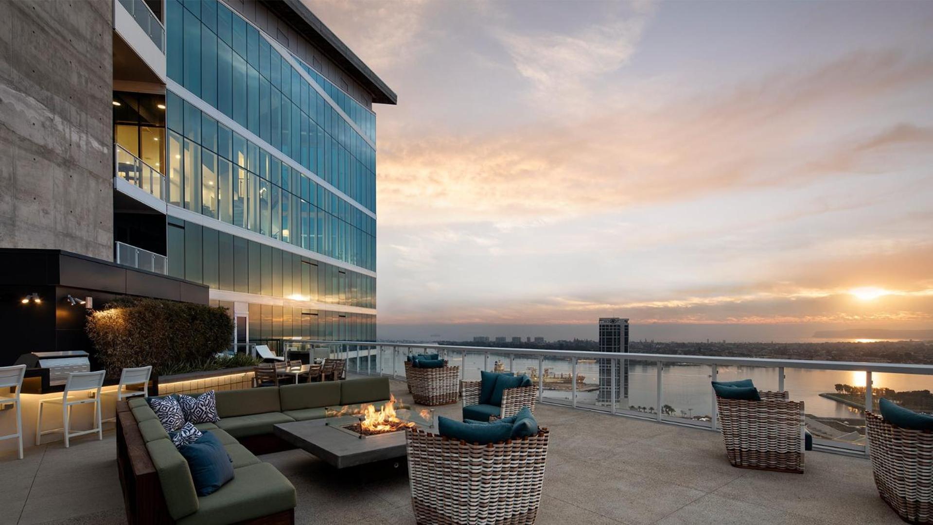 Luxury 2 Story By Convention Center & Petco Park