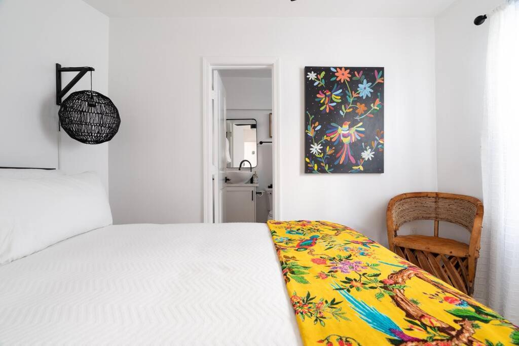 * Bueno Bueno Casita * / 7 Min To Downtown / 4 Bdr * San Diego